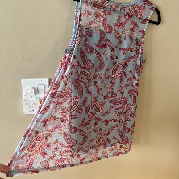 Apt. 9 Light Blue Sleeveless Top with Burgundy/Pink/White Paisley/Floral Print - Picture 6 of 16
